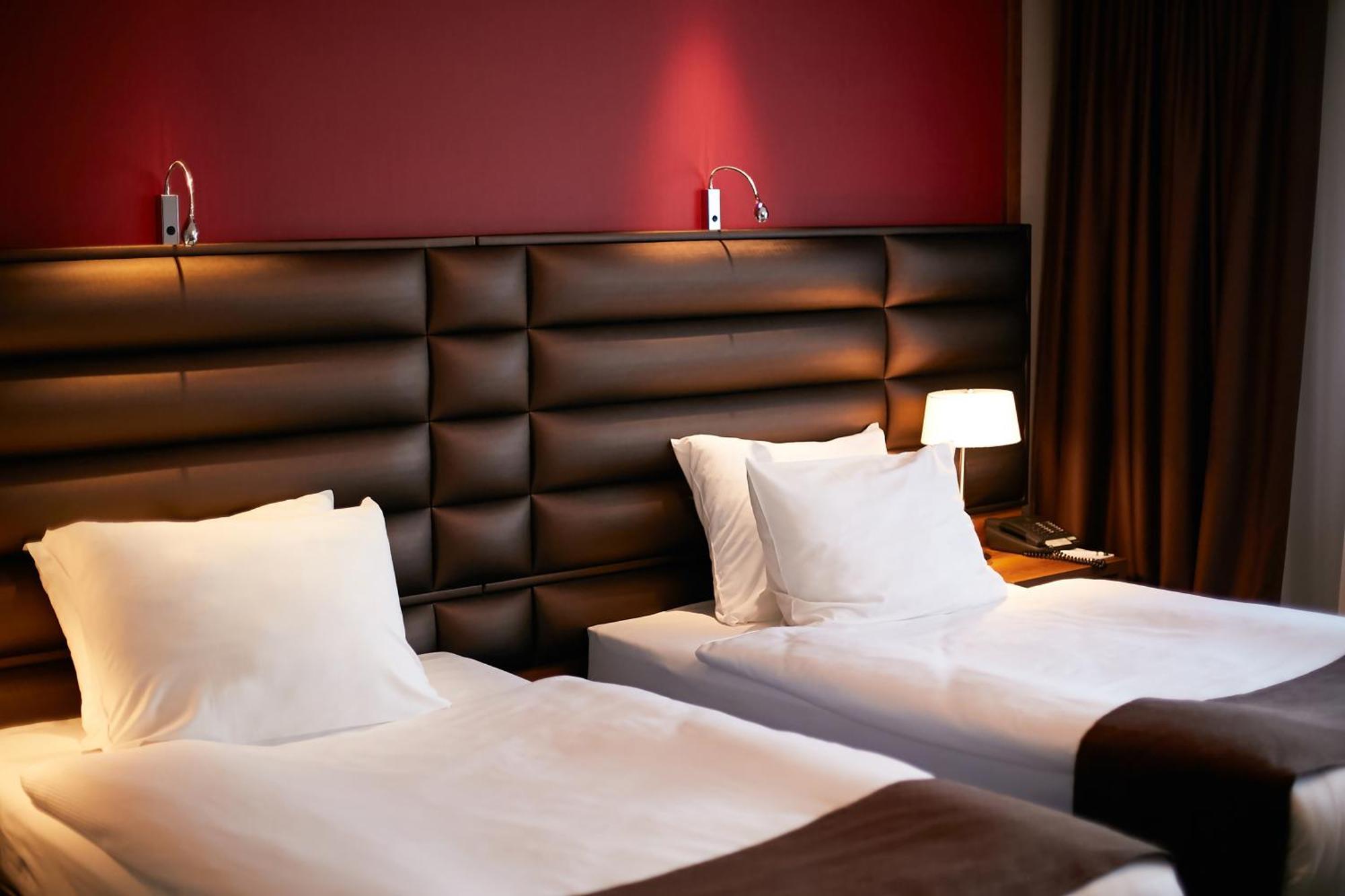 Hotel Centre By Ihg 5*