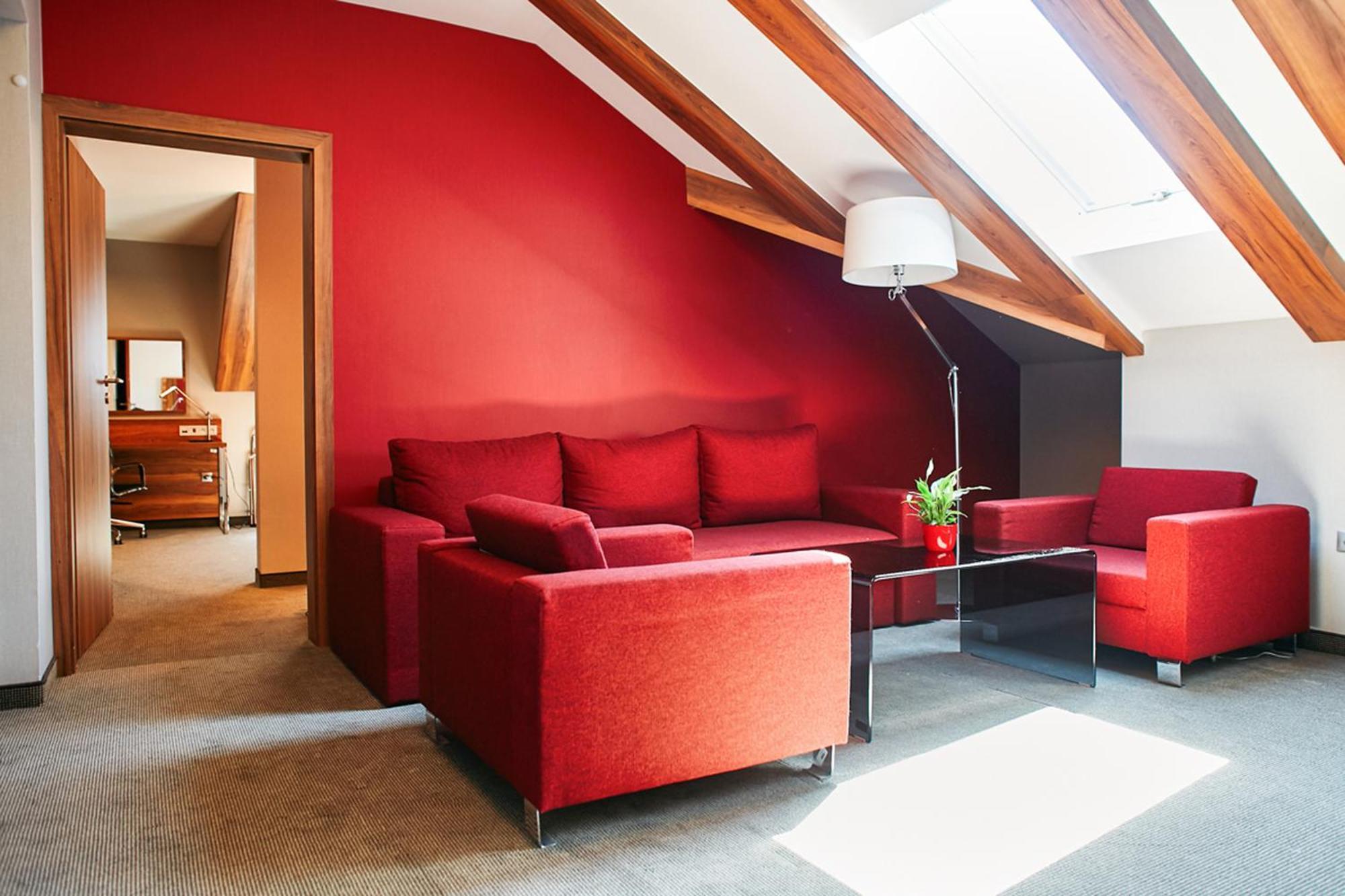 Centre By Ihg Hotel 5*